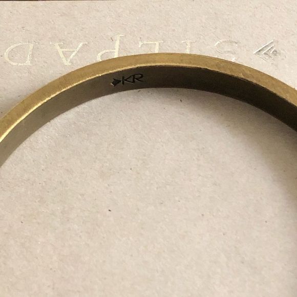 SILPADA Modern MAVEN Swarovski Crystal Accented Brass Bangle NIB - Picture 6 of 13